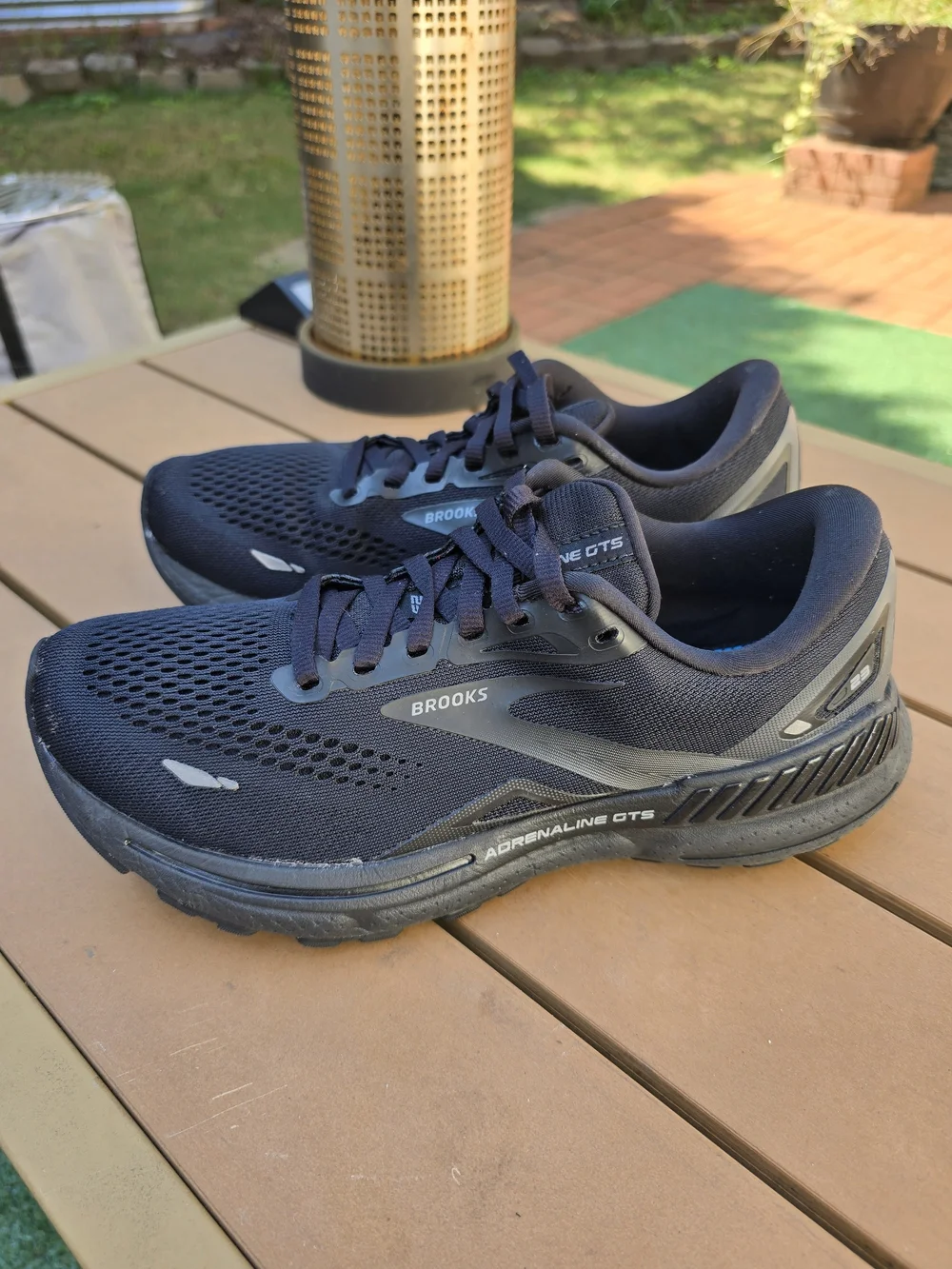 Brooks Adrenaline GTS 23 Women's Black Ebony Running Shoes Size 7.5 * NO INSOLES